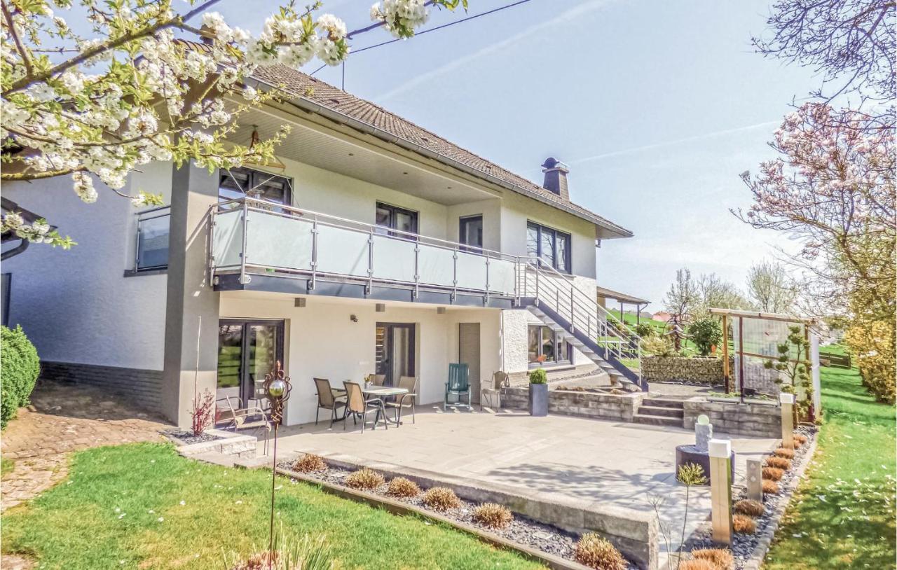 Cozy Apartment In Koerperich-Obersgegen With Wifi Korperich Exterior photo